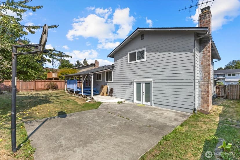 Property photo for 21423 122nd Place Se, Kent photo 22