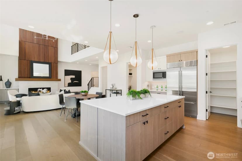 Property photo for 11608 Se 47th Place, Bellevue photo 11