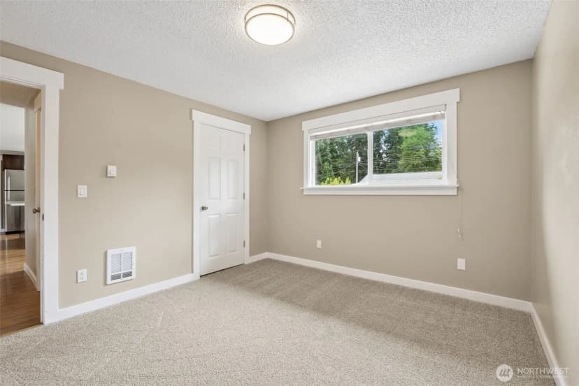Property photo for 11735 Carter Avenue Sw, Port Orchard photo 19