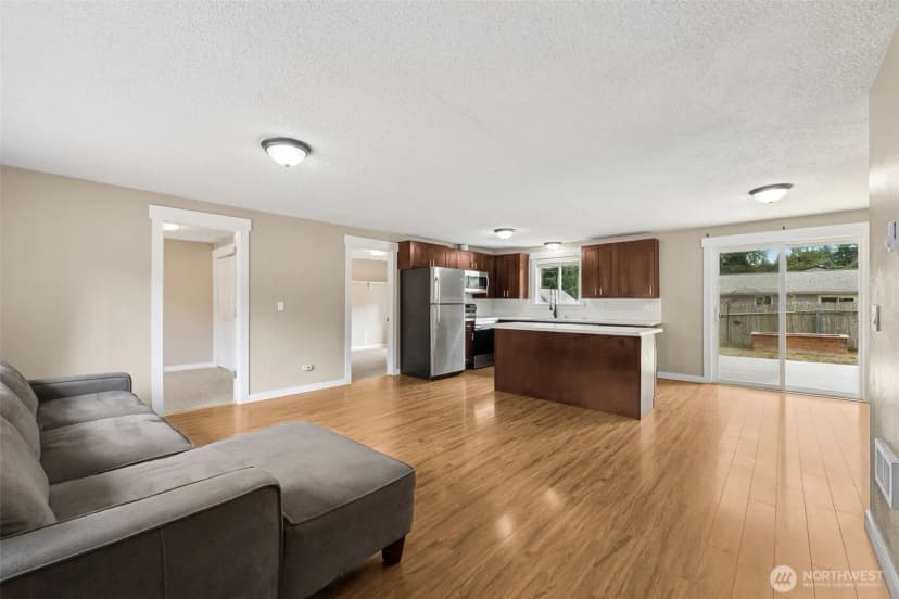 Property photo for 11735 Carter Avenue Sw, Port Orchard photo 4