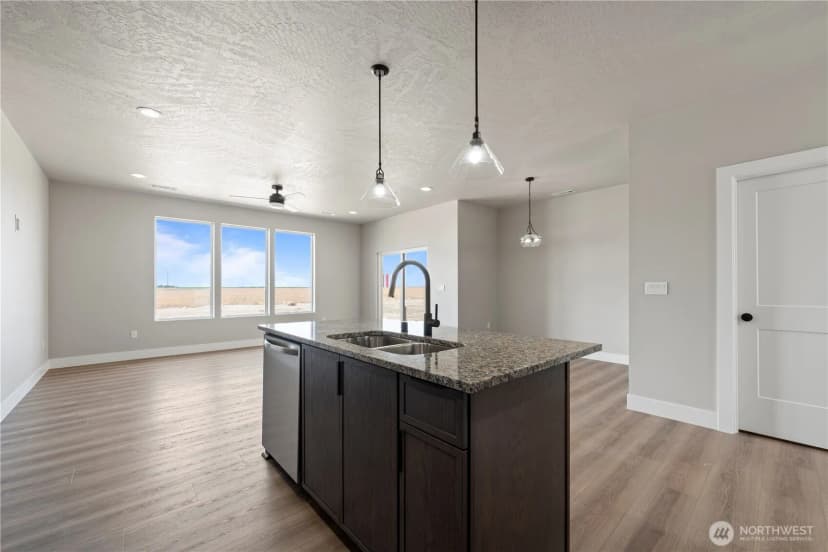Property photo for 1229 E Mt Hood Street, Othello photo 18
