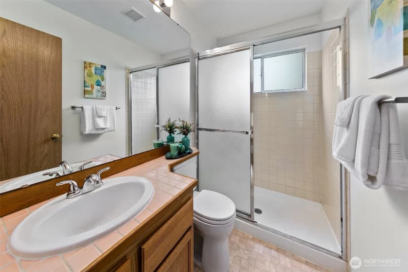 Property photo for 12719 102nd Avenue Ne, Kirkland photo 18