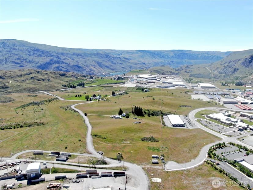 Property photo for 30 Isenhart Road, Chelan photo 4