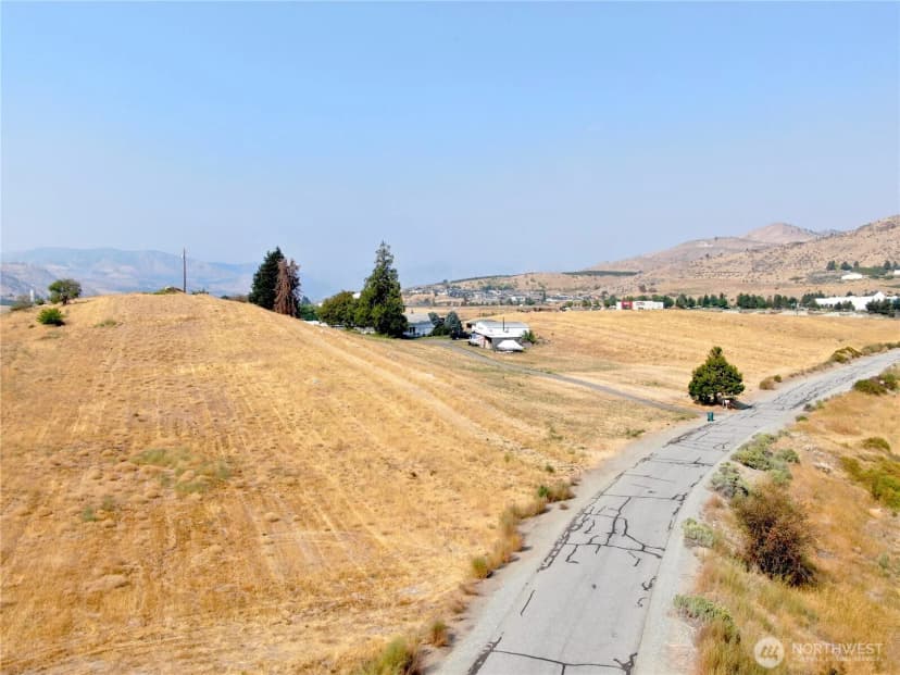Property photo for 30 Isenhart Road, Chelan photo 5
