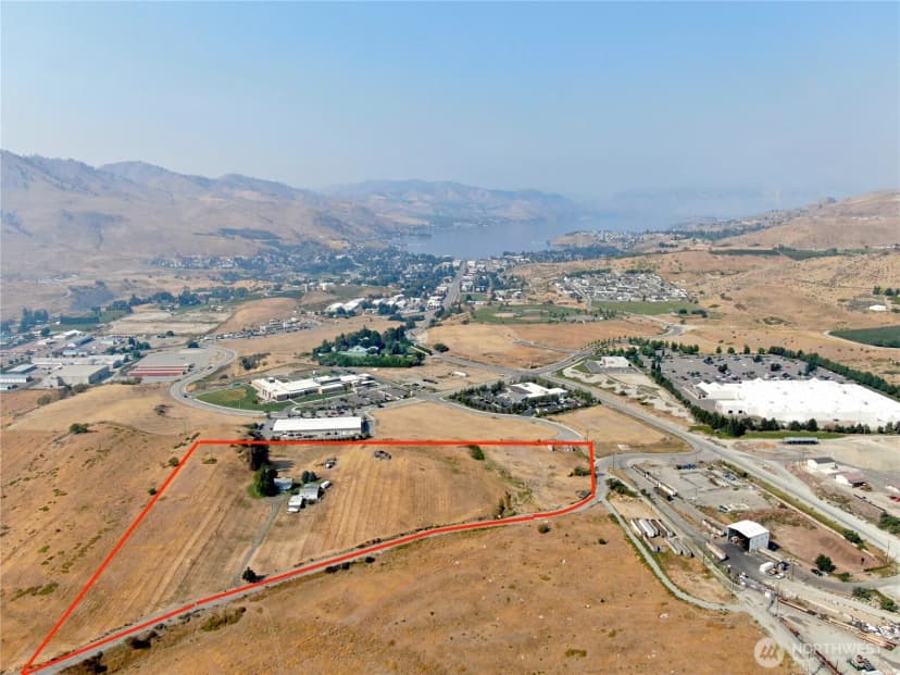 Property photo for 30 Isenhart Road, Chelan photo 3