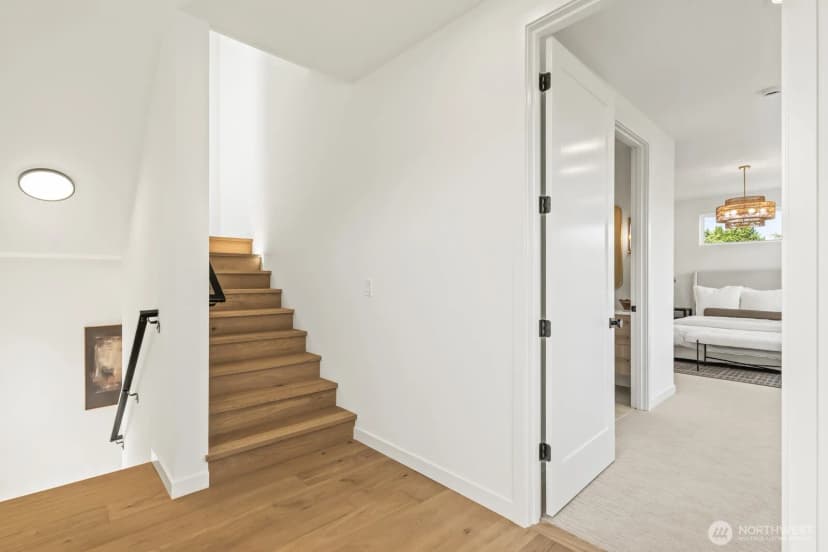Property photo for 2767 59th Avenue Sw, Seattle photo 23