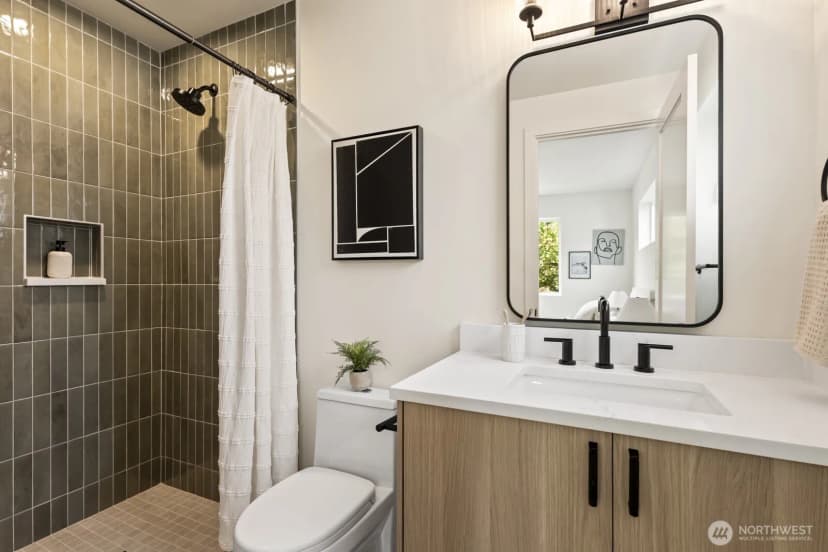 Property photo for 2767 59th Avenue Sw, Seattle photo 20