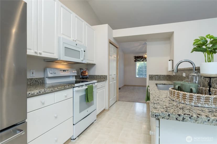 Property photo for 26824 115th Place Se, Kent photo 11