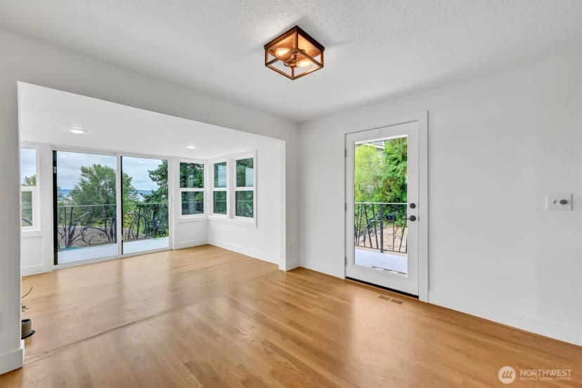 Property photo for 21027 7th Place S, Des Moines photo 16