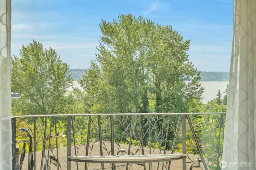 Property photo for 21027 7th Place S, Des Moines photo 34