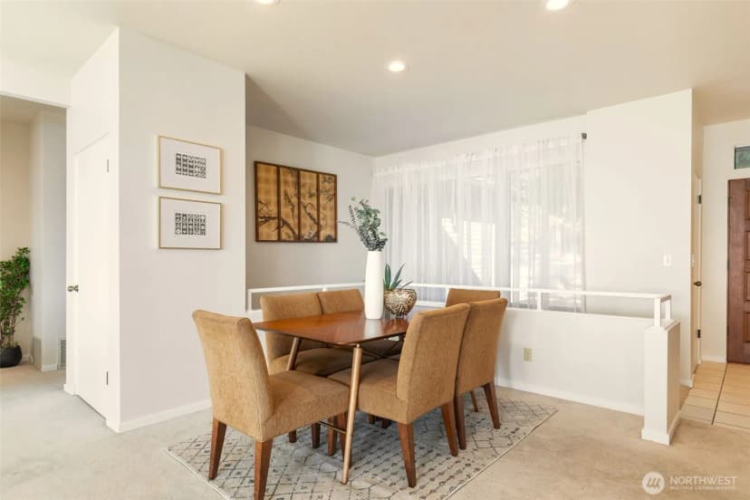 Property photo for 5225 Sw Jacobsen Road, Seattle photo 10