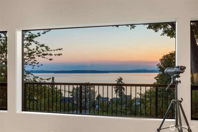 Property photo for 5225 Sw Jacobsen Road, Seattle photo 25