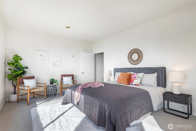 Property photo for 5225 Sw Jacobsen Road, Seattle photo 27