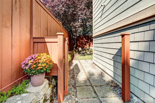 Property photo for 808 N 145th Lane, Shoreline photo 3