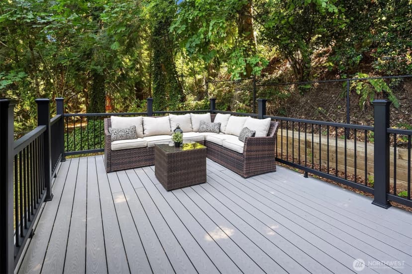 Property photo for 895 Wildwood Boulevard Sw, Issaquah photo 28