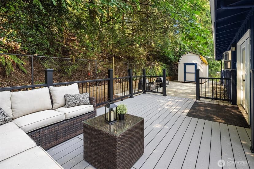Property photo for 895 Wildwood Boulevard Sw, Issaquah photo 32