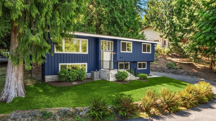 Property photo for 895 Wildwood Boulevard Sw, Issaquah