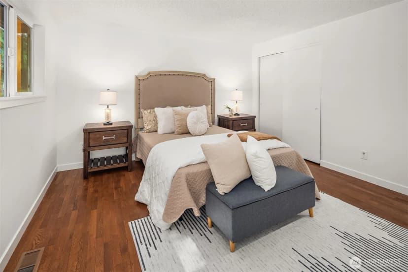Property photo for 895 Wildwood Boulevard Sw, Issaquah photo 14