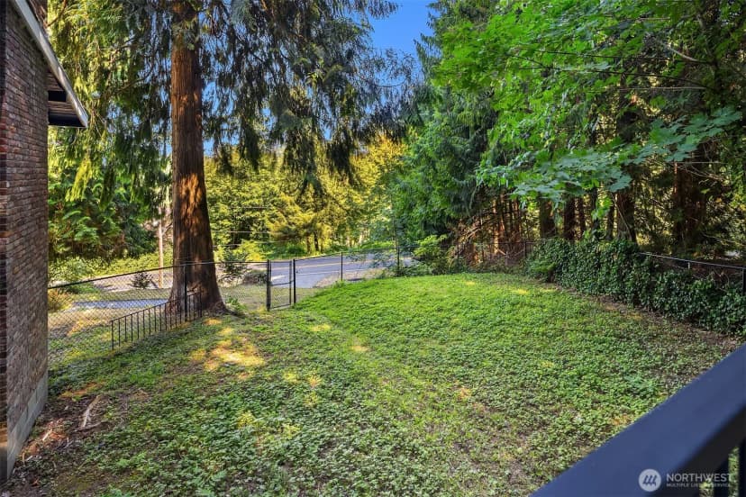 Property photo for 895 Wildwood Boulevard Sw, Issaquah photo 29