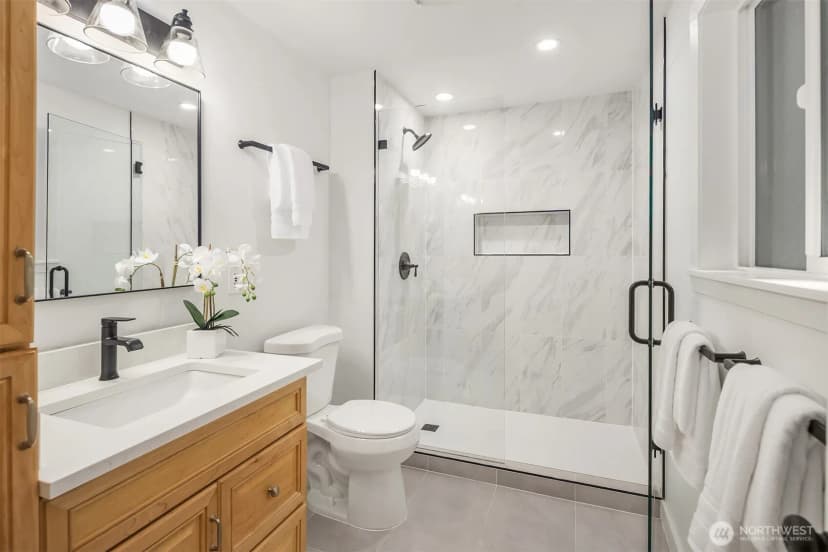 Property photo for 895 Wildwood Boulevard Sw, Issaquah photo 16