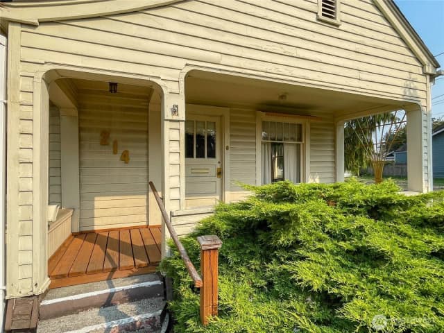 Property photo for 214 K Street Se, Auburn photo 3