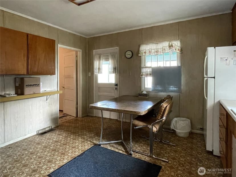 Property photo for 214 K Street Se, Auburn photo 8