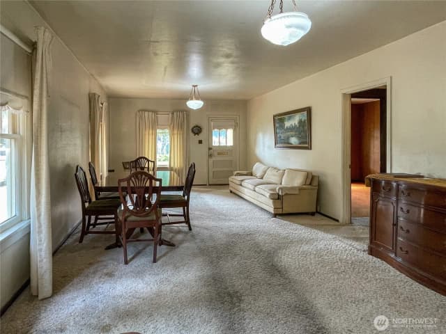 Property photo for 214 K Street Se, Auburn photo 5