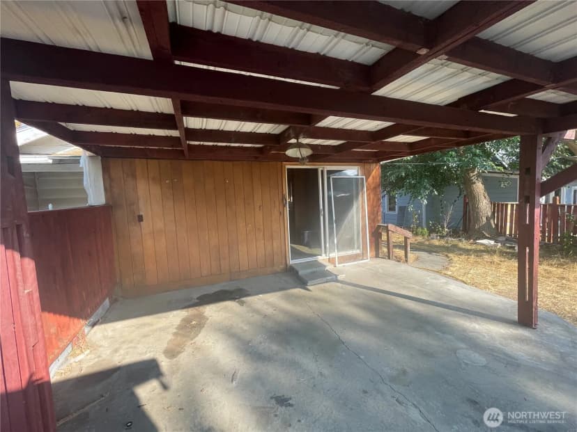 Property photo for 107 N Cedar Street, Omak photo 11