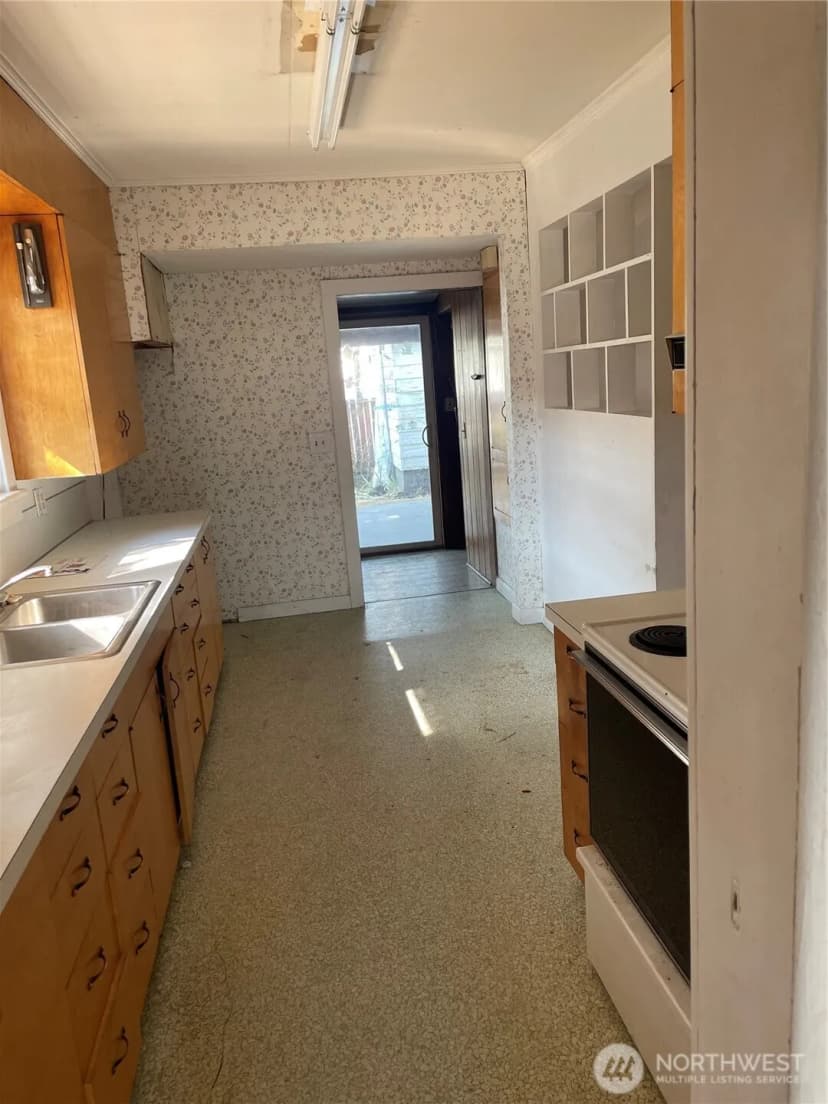 Property photo for 107 N Cedar Street, Omak photo 19