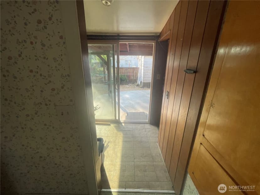 Property photo for 107 N Cedar Street, Omak photo 10