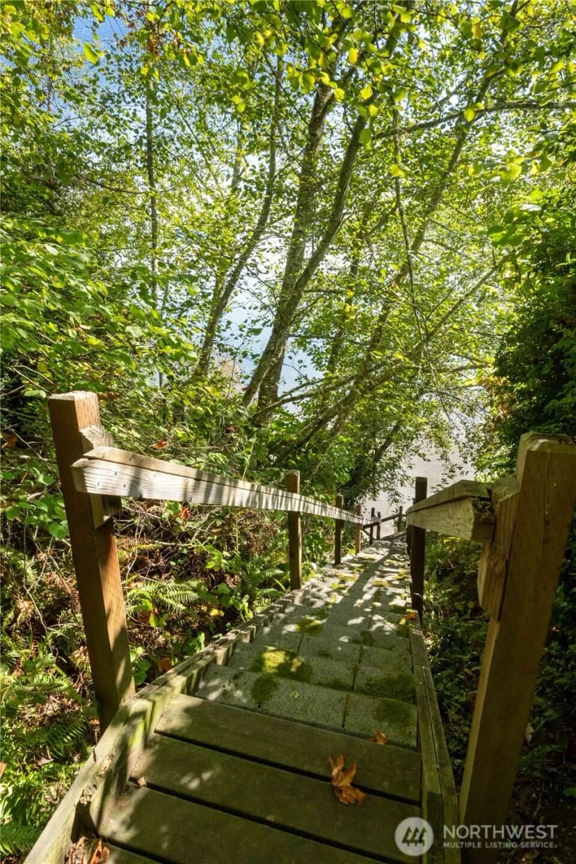 Property photo for 1403 S Head Avenue Sw, Lakebay photo 33