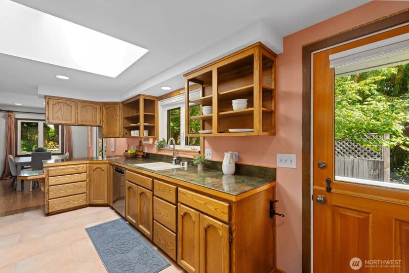 Property photo for 1416 Nw 197th Street, Shoreline photo 11