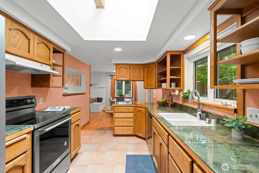 Property photo for 1416 Nw 197th Street, Shoreline photo 10