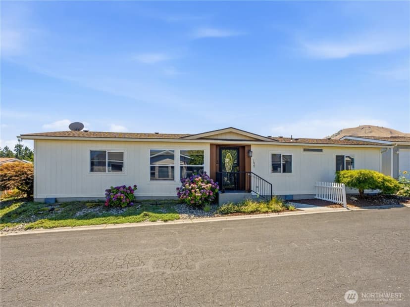 Property photo for 1625 Pleasant Avenue #38, Wenatchee photo 30