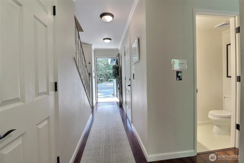 Property photo for 5578 Lynwood Center Road Ne, Bainbridge Island photo 13