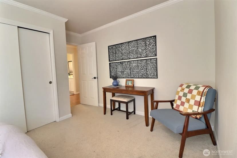 Property photo for 5578 Lynwood Center Road Ne, Bainbridge Island photo 25