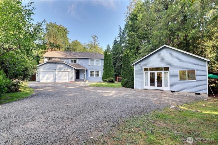 Property photo for 5578 Lynwood Center Road Ne, Bainbridge Island