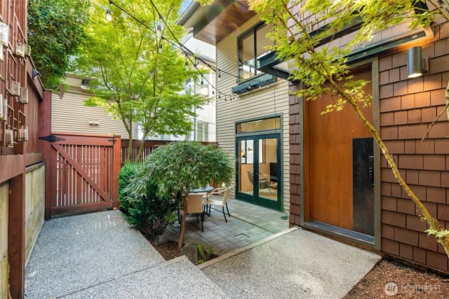 Property photo for 1945 7th Avenue W #a, Seattle photo 4