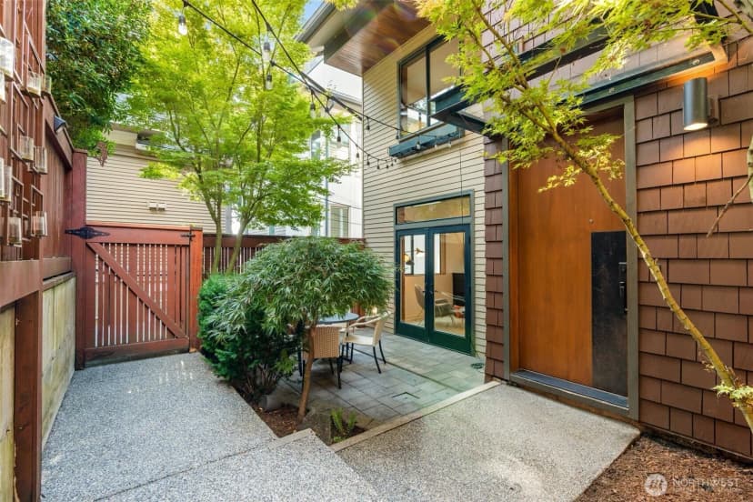 Property photo for 1945 7th Avenue W #a, Seattle photo 4