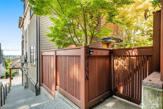Property photo for 1945 7th Avenue W #a, Seattle photo 2