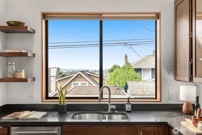 Property photo for 1945 7th Avenue W #a, Seattle photo 14