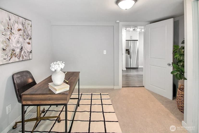 Property photo for 14003 Macadam Road S, Tukwila photo 18
