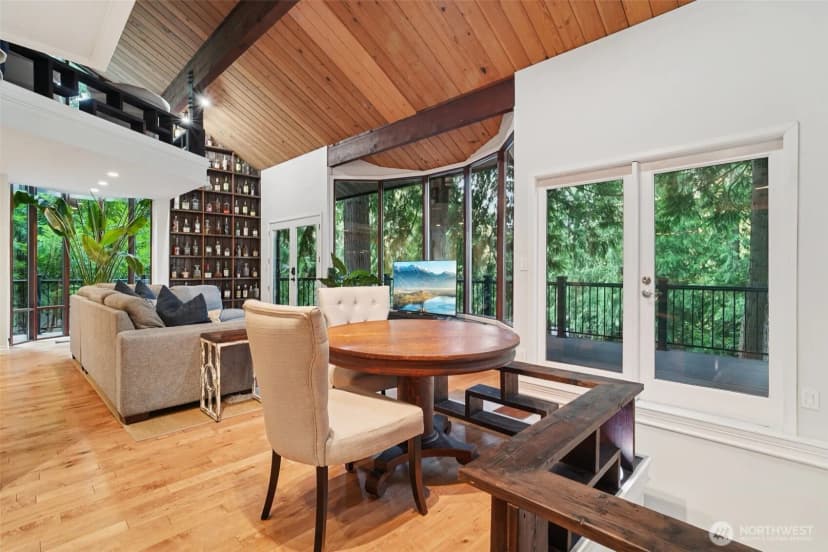 Property photo for 790 Highwood Drive Sw, Issaquah photo 7