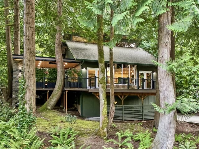 Property photo for 790 Highwood Drive Sw, Issaquah