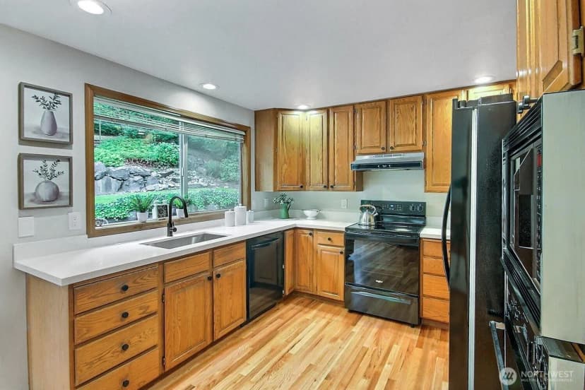 Property photo for 23518 Se 253rd Place, Maple Valley photo 11