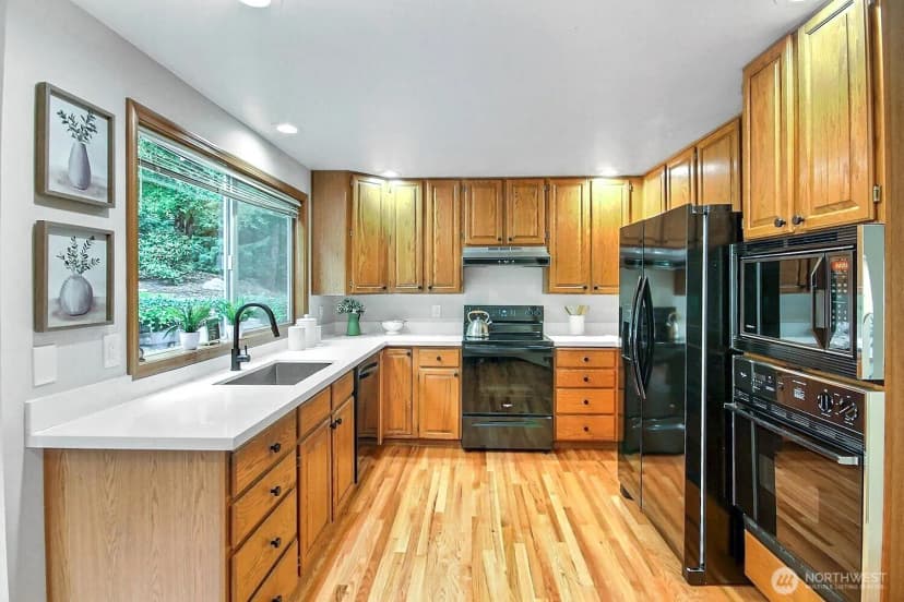 Property photo for 23518 Se 253rd Place, Maple Valley photo 9