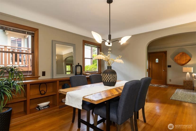 Property photo for 7 Newell Street, Seattle photo 10