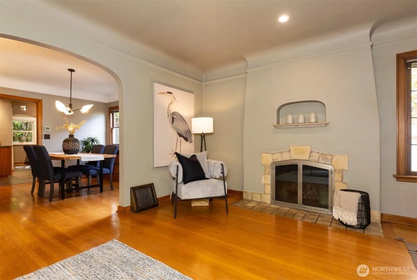 Property photo for 7 Newell Street, Seattle photo 8
