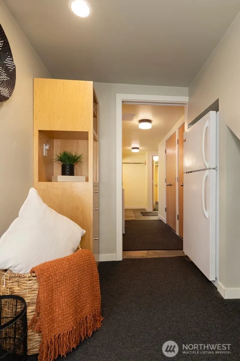 Property photo for 7 Newell Street, Seattle photo 26