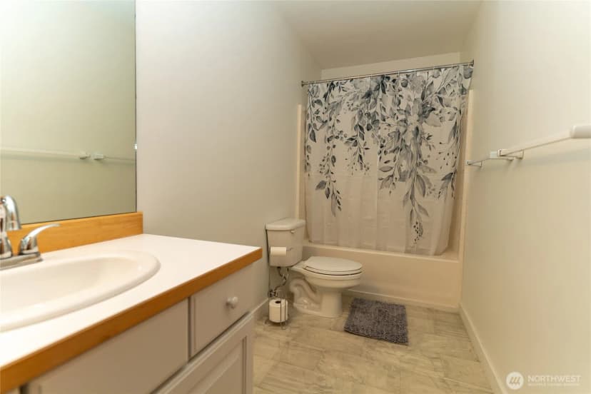 Property photo for 2322 Se 2nd Court, Renton photo 17